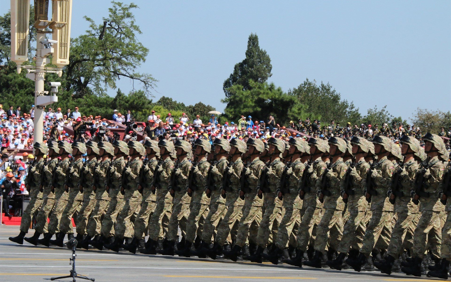 当压哨哨声在南美响起，蒂亚戈在英超争冠夜的无声接管