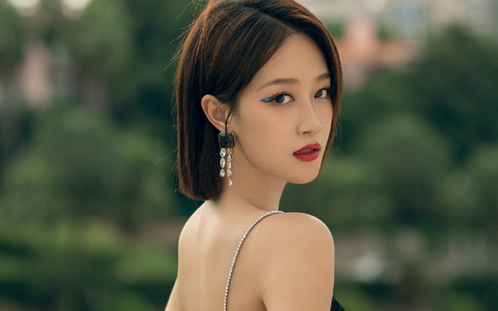 圣城教父降临麦迪逊,霍勒迪30+三双亲手处决尼克斯