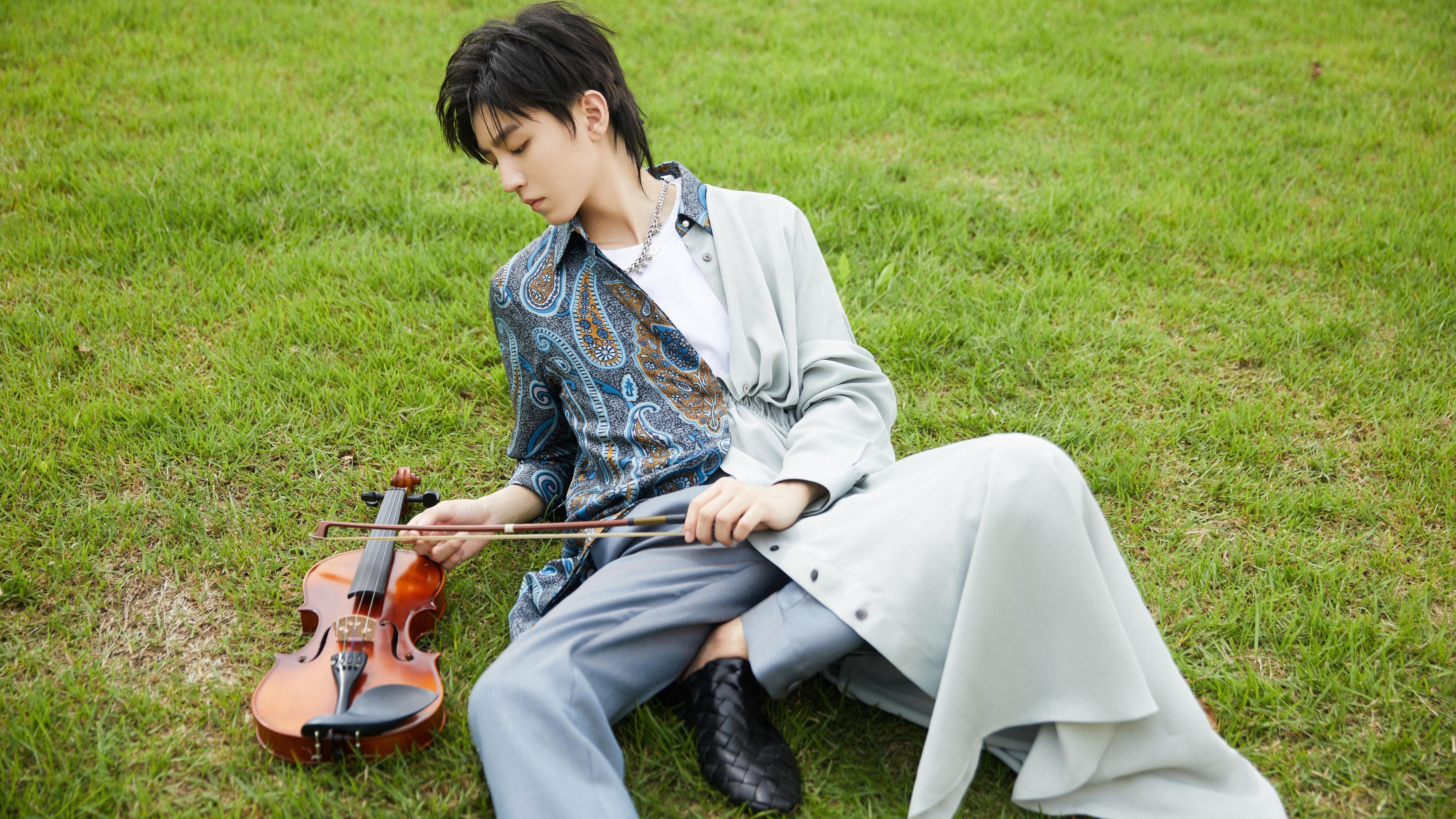 蓝白利刃刺穿红白铁壁,迪巴拉爆发助摩纳哥巅峰对决马竞取胜